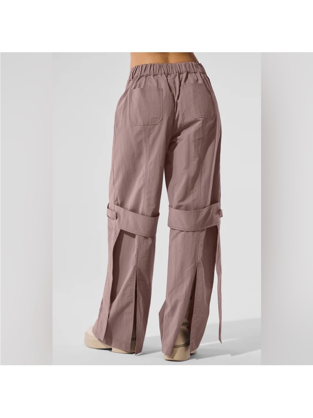ALO Yoga black, high waist, Voyager Trouser - Picture 5 of 7